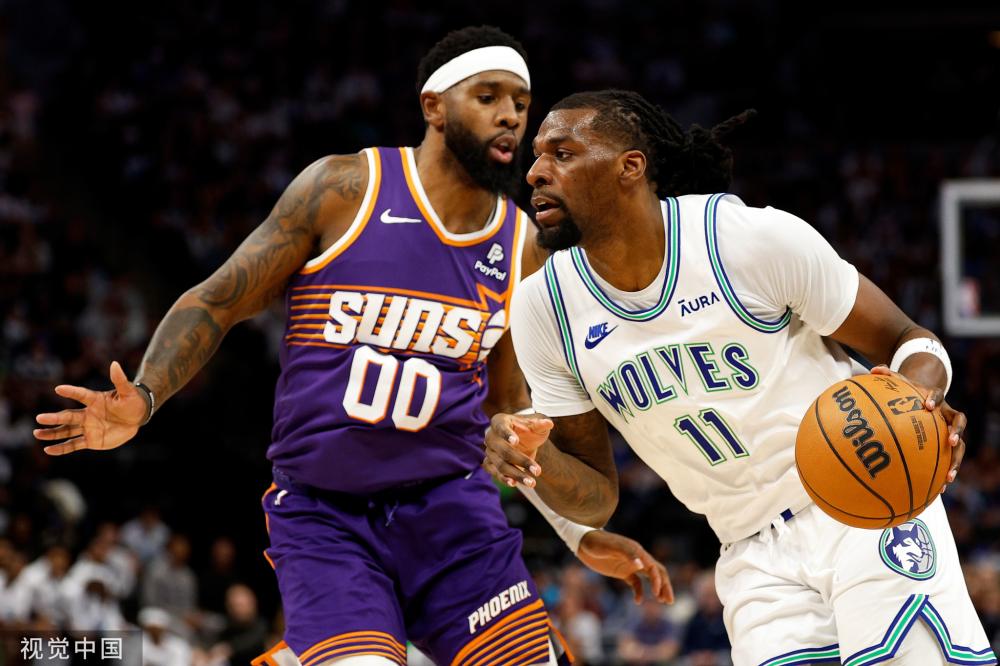 中场位置对 中场位置对