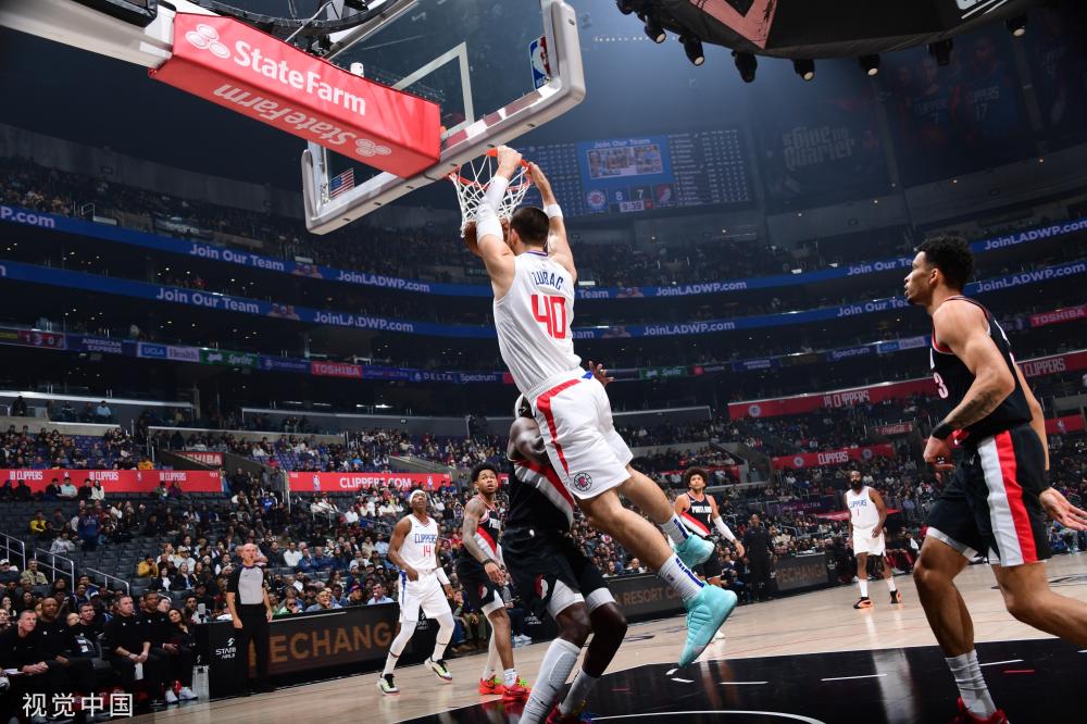 身体对抗强 身体对抗强