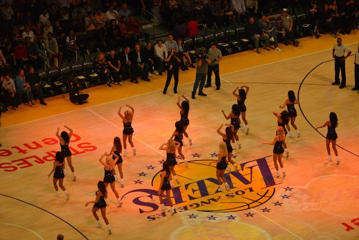 伍的表现 伍的表现