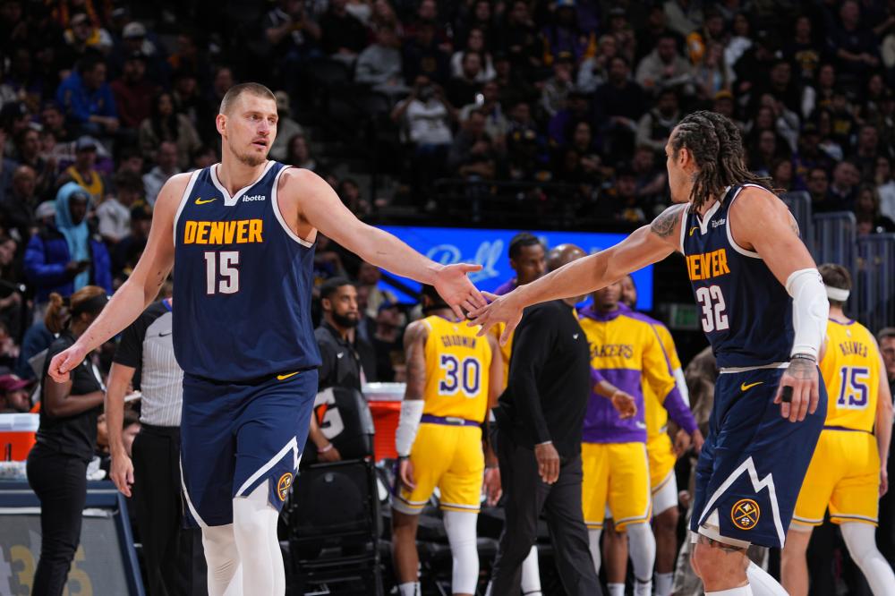 均有不俗表 均有不俗表